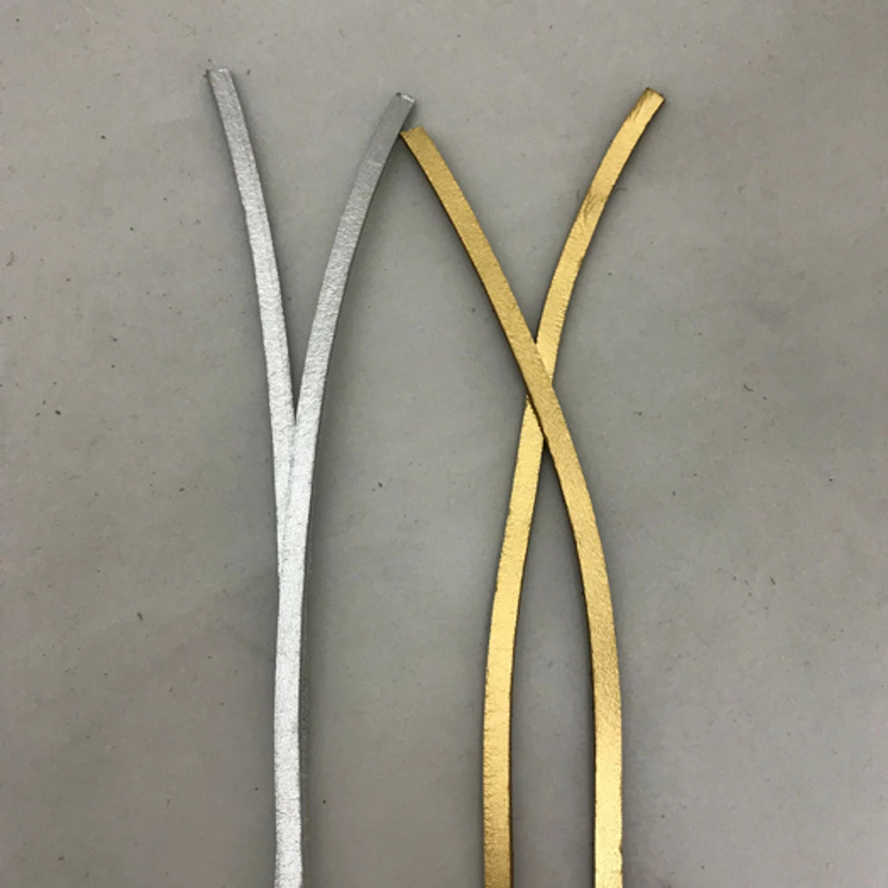 Bases Loaded Gold & Silver Foil Baseball Glove Lace 2 Bases Loaded Gold & Silver Foil Baseball Glove Lace